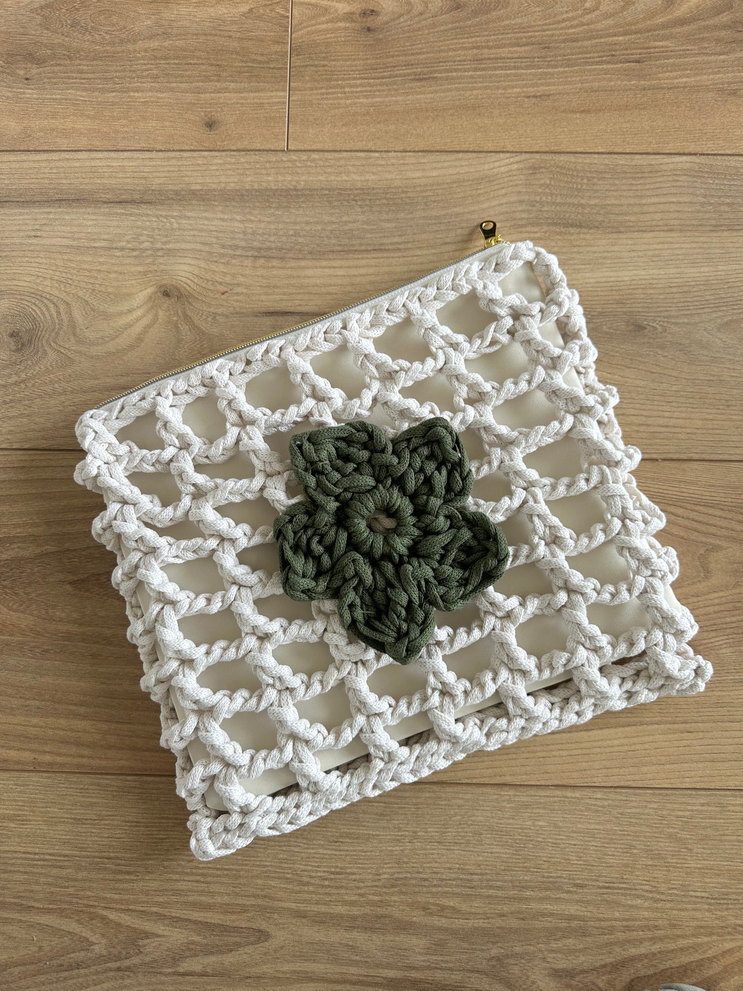 Pochette Louisa Ecrue et Kaki